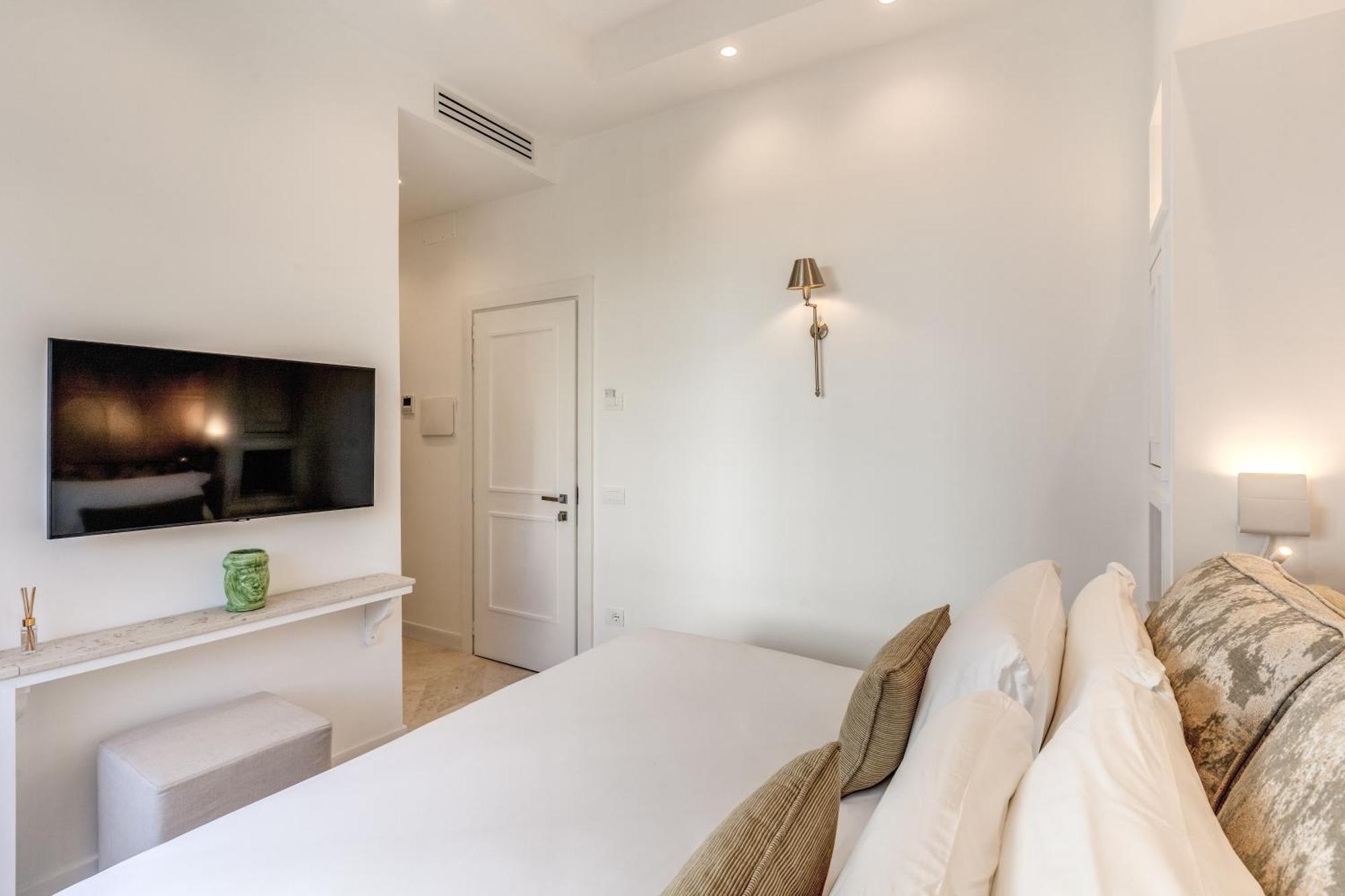 Diff'Rent Souls Rooms - Luxury Accomodation ซอร์เรนโต ภายนอก รูปภาพ