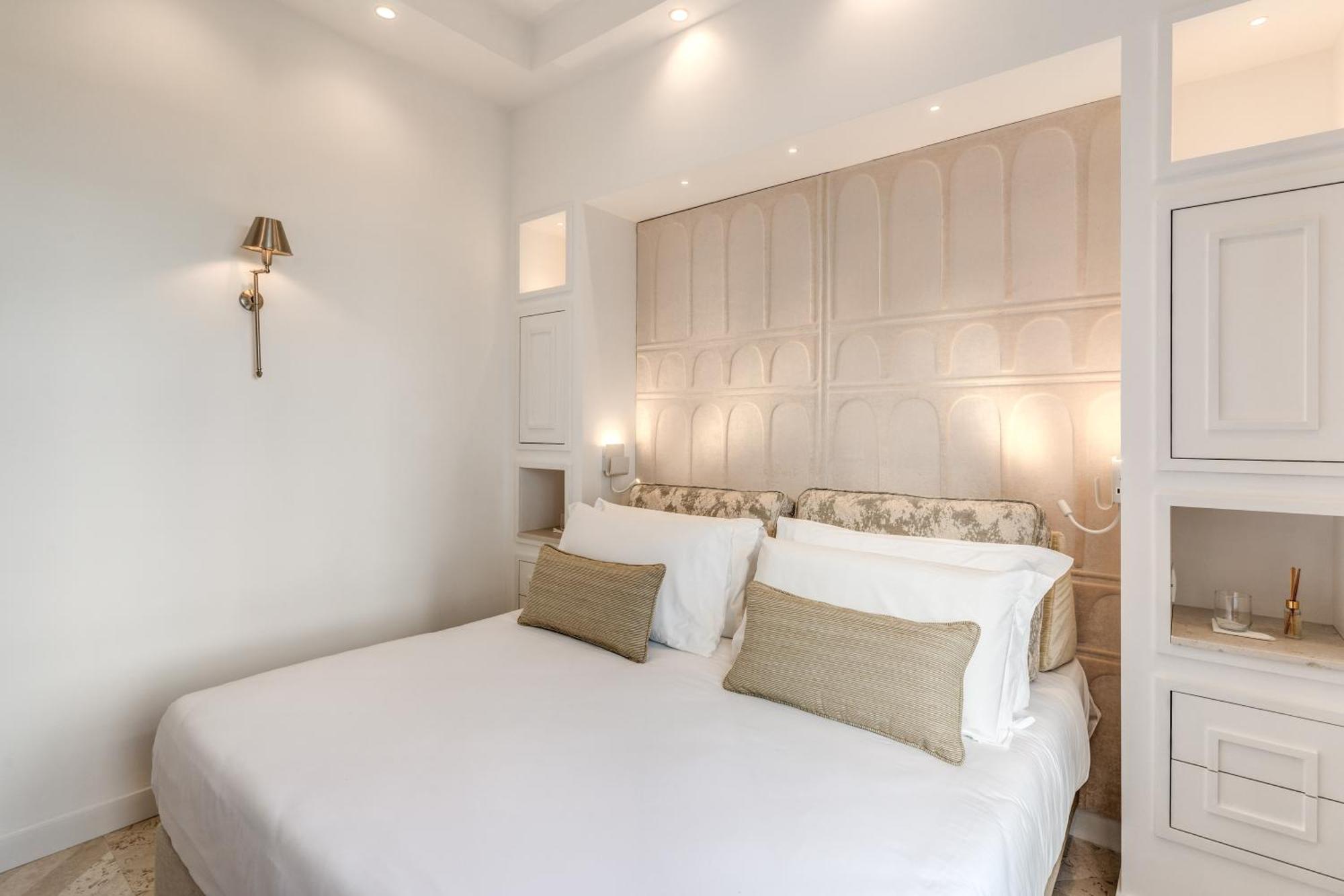Diff'Rent Souls Rooms - Luxury Accomodation ซอร์เรนโต ภายนอก รูปภาพ