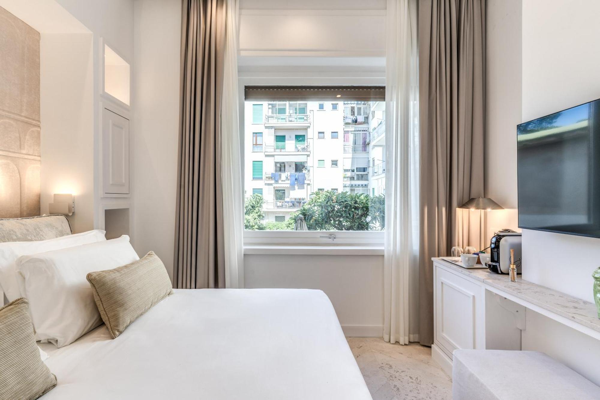 Diff'Rent Souls Rooms - Luxury Accomodation ซอร์เรนโต ภายนอก รูปภาพ