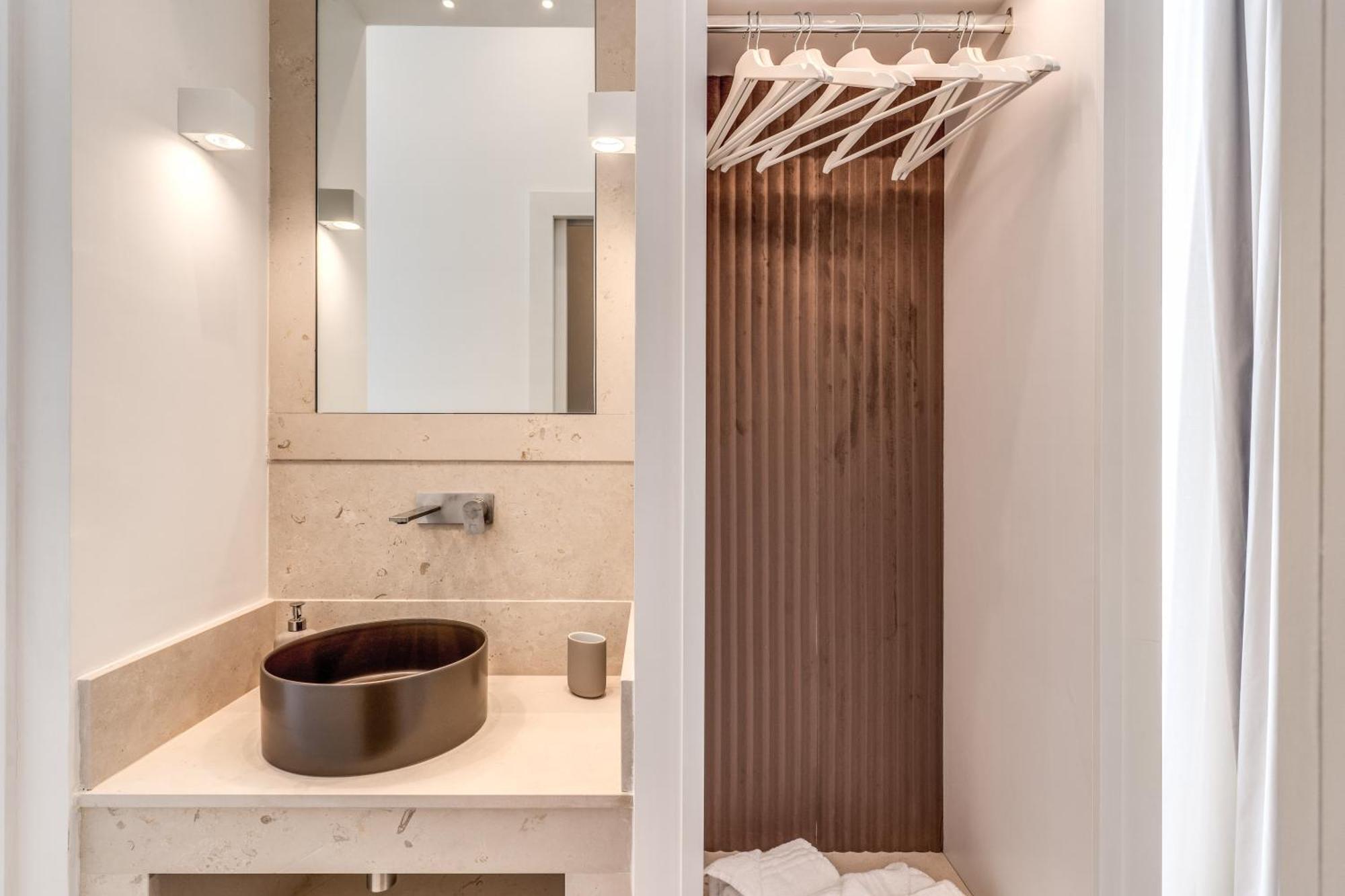 Diff'Rent Souls Rooms - Luxury Accomodation ซอร์เรนโต ภายนอก รูปภาพ