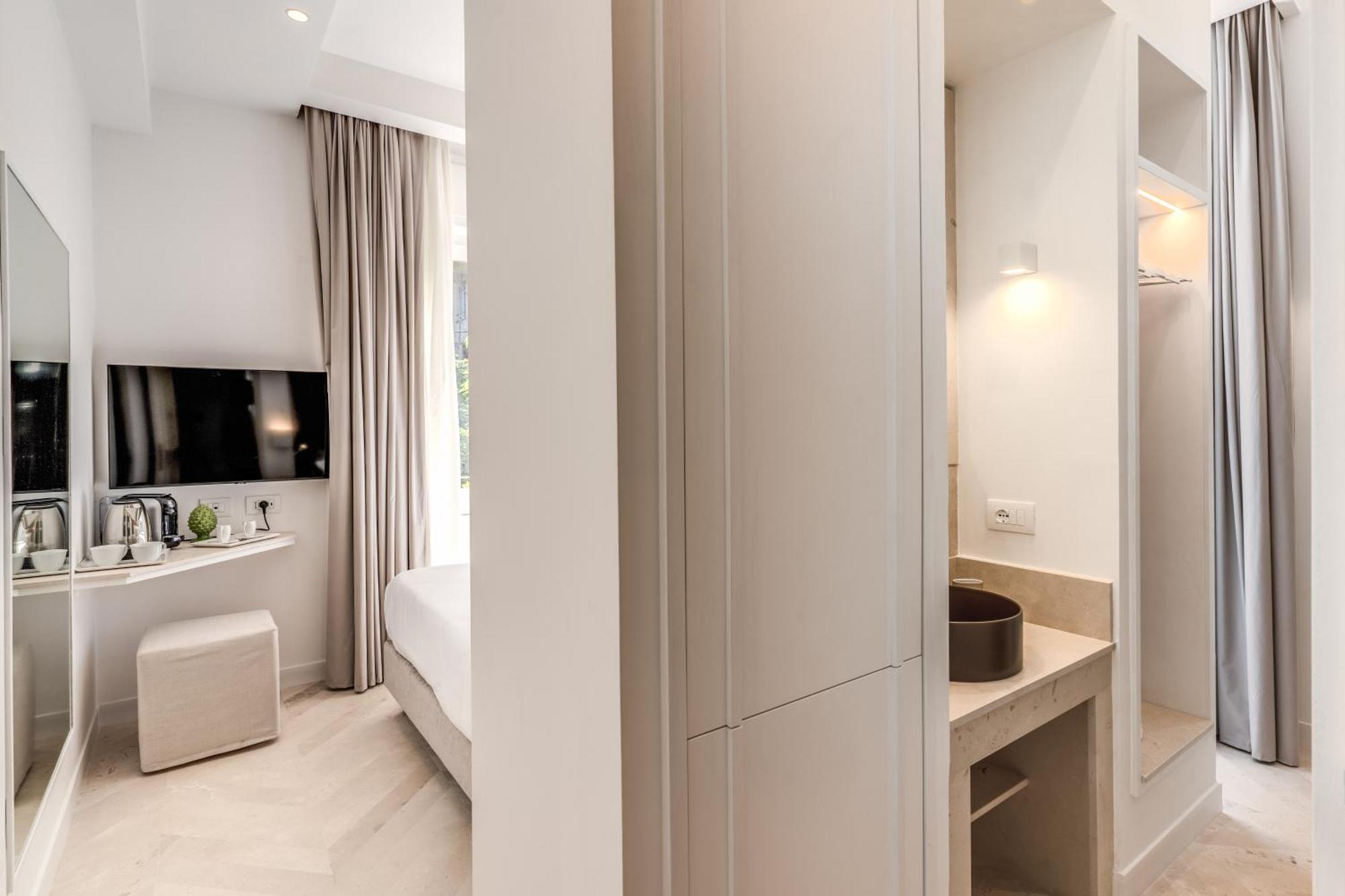 Diff'Rent Souls Rooms - Luxury Accomodation ซอร์เรนโต ภายนอก รูปภาพ