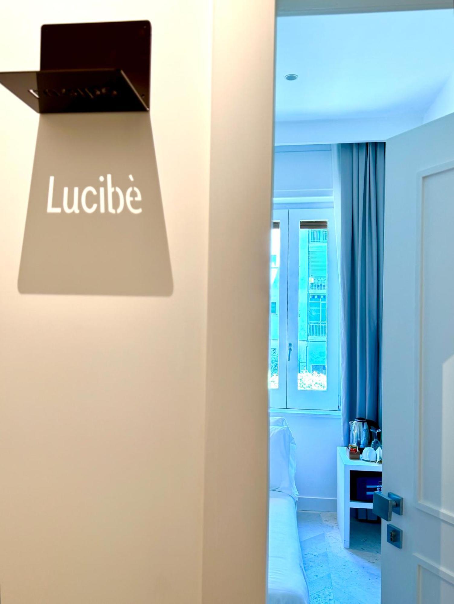 Diff'Rent Souls Rooms - Luxury Accomodation ซอร์เรนโต ภายนอก รูปภาพ